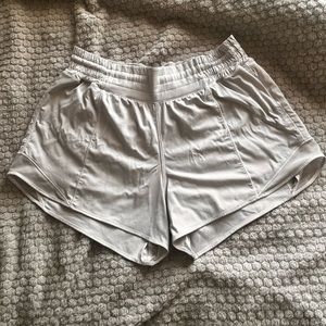 White, 4in, high rise, Lululemon Hotty Hot shorts